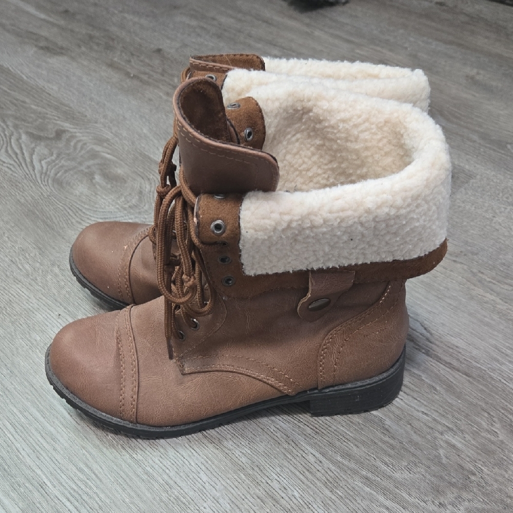 Women's Brown Lace-Up Ankle Boots